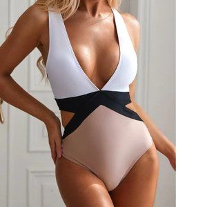 Women’s bathing suit